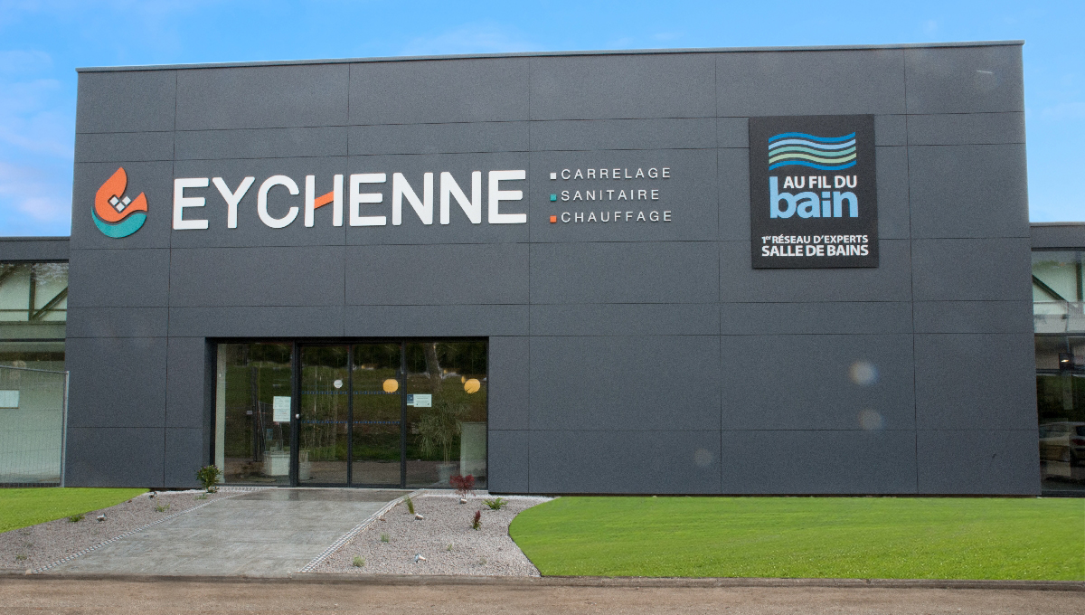 L’entreprise Eychenne, installée à la Foulliouse depuis plus d'un demi siècle, commercialise des solutions dédiées au carrelage et aux énergies renouvelables centrées autour des besoins en chauffage, sanitaire, plomberie et autres équipements de l’habitat, du local ou du bâtiment. Grâce à son service logistique nous assurons une livraison sur chantier des 17 000 références gérées sur notre plateforme. Les produits POUJOULAT sont disponibles directement en agence pour un enlévement immédiat. L'équipe EYCHENNE est à votre service pour vous apporter les conseils nécessaire à la réalisation de vos projets.