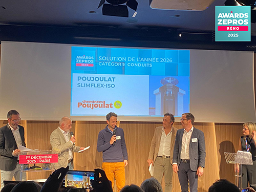 Lors de la remise du prix à l'équipe Cheminées Poujoulat