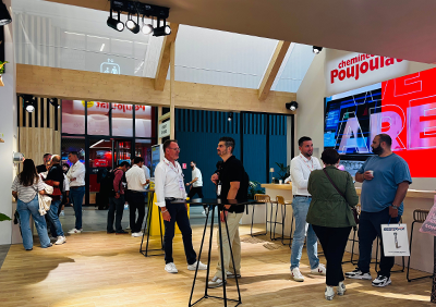 Sur le stand Cheminées Poujoulat à Interclima 2026