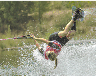 Laura-Phily vice championne de France 2016 de ski nautique